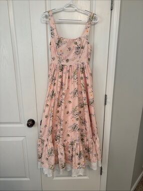 Beyond Egreis Light Pink Floral Maxi Dress with Square Neck and Corset Type Back